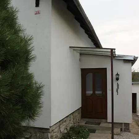 U Lesa Nyaraló Bítov