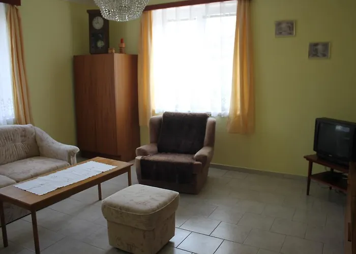 Tatil Evi U Lesa Bítov